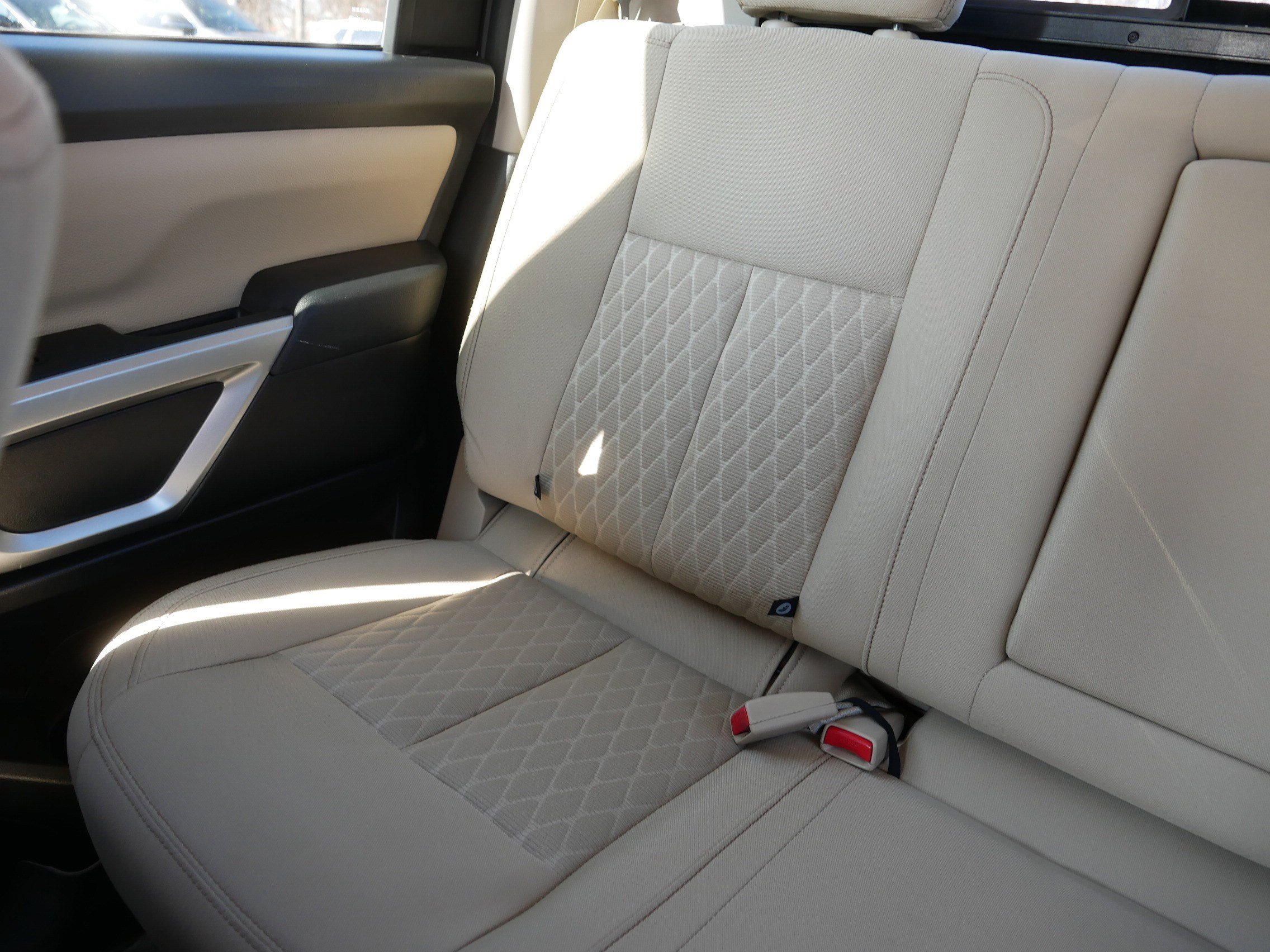 Certified 2017 Nissan Titan SV image 12