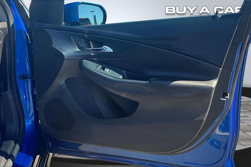Used 2017 Chevrolet Volt LT w/ Comfort Package image 23
