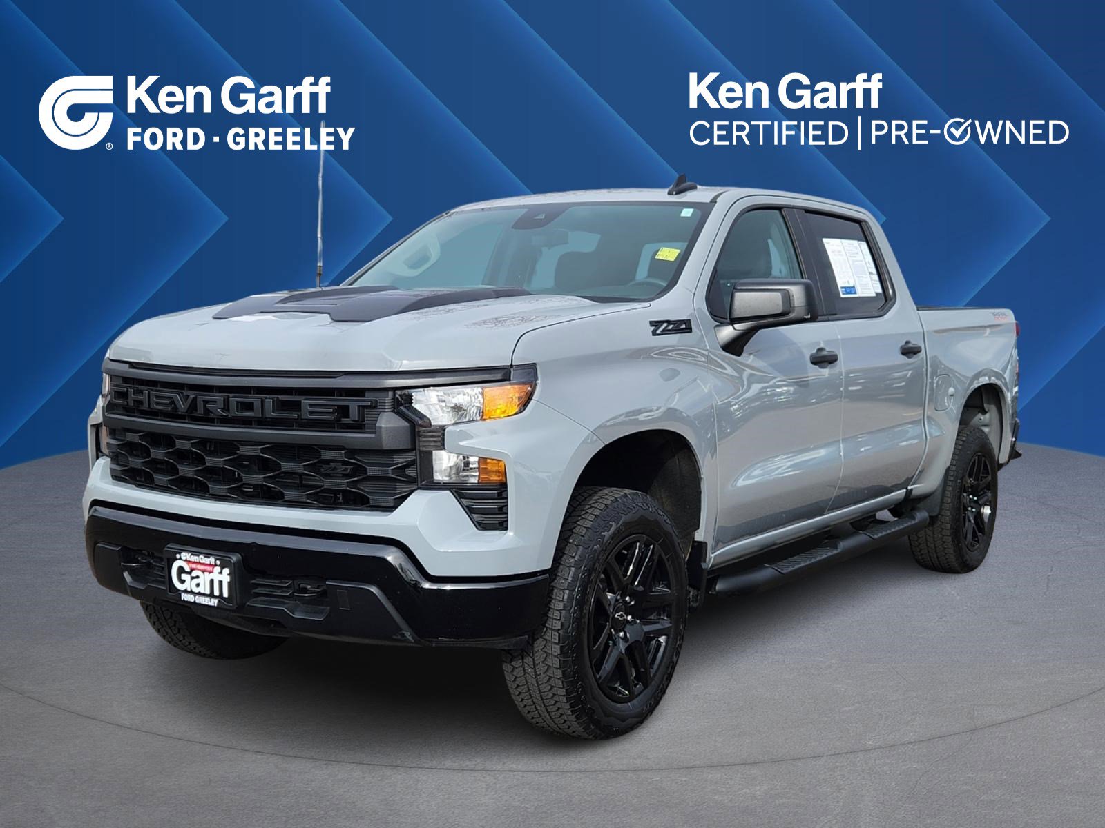 Used 2024 Chevrolet Silverado 1500 Custom Trail Boss w/ Turbomax Blackout Package image 1