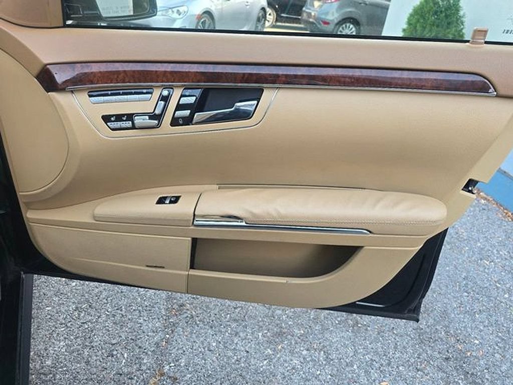 Used 2013 Mercedes-Benz S 550 4MATIC image 21