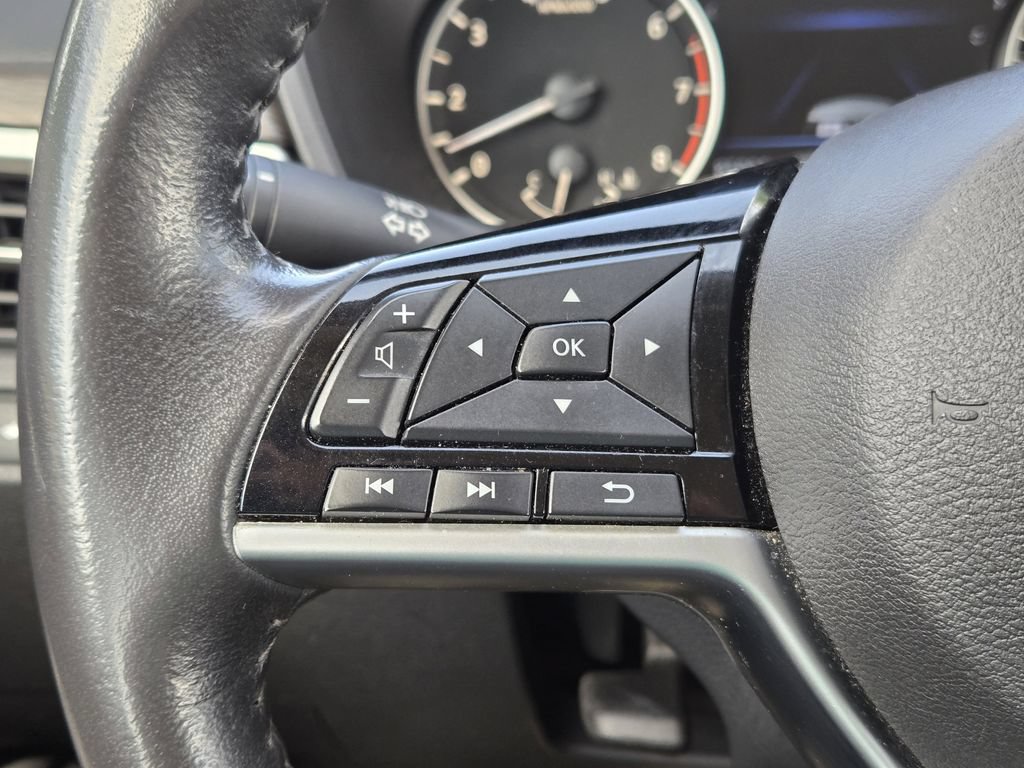Used 2024 Nissan Altima 2.5 SV w/ SV Premium Package FWD image 28
