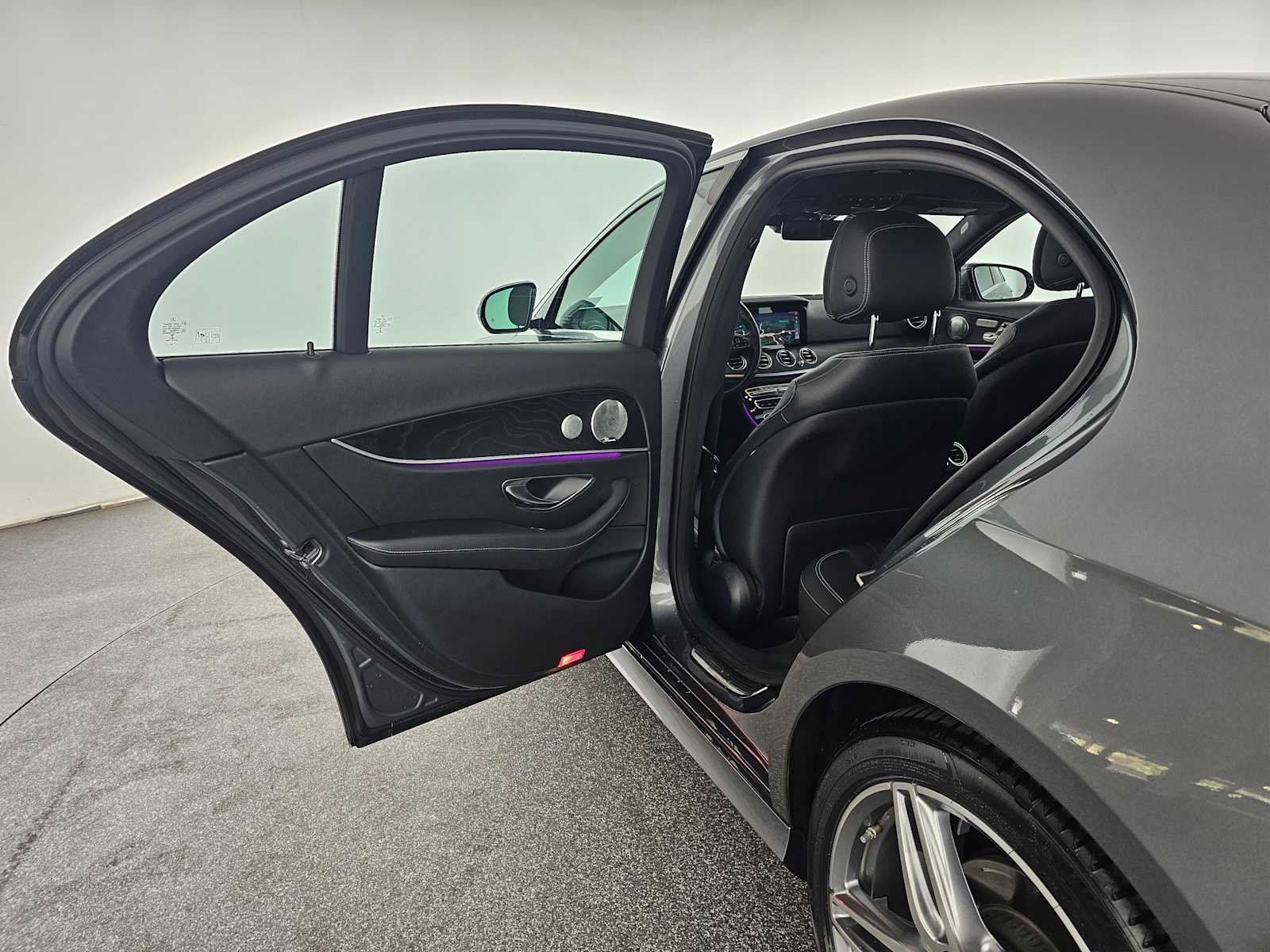 Used 2017 Mercedes-Benz E 300 image 15