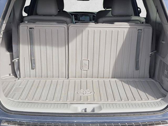 Used 2018 Toyota Highlander Limited Platinum AWD/4WD image 6