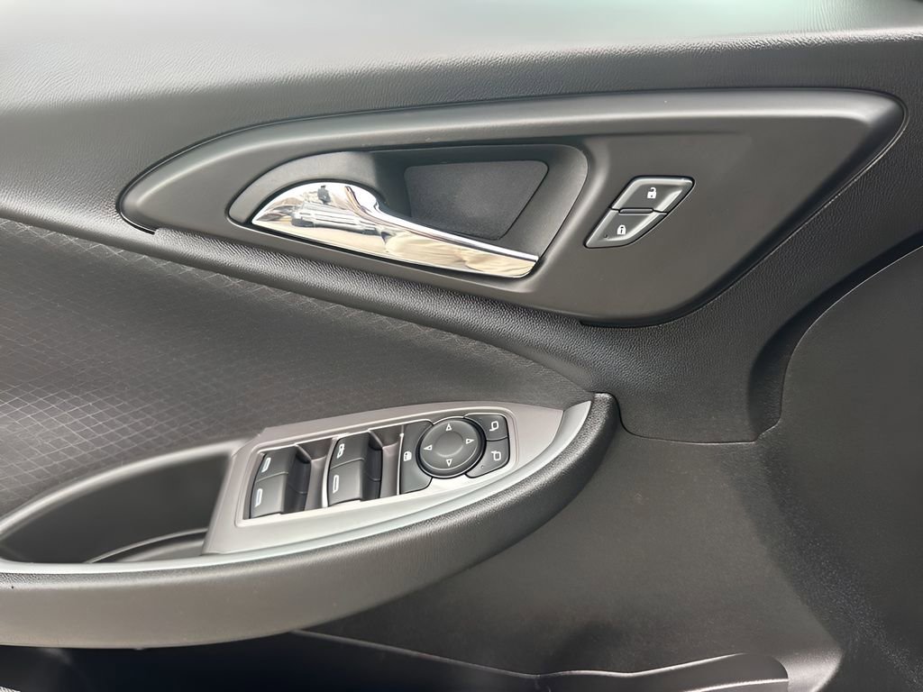 Used 2024 Chevrolet Malibu LT image 25