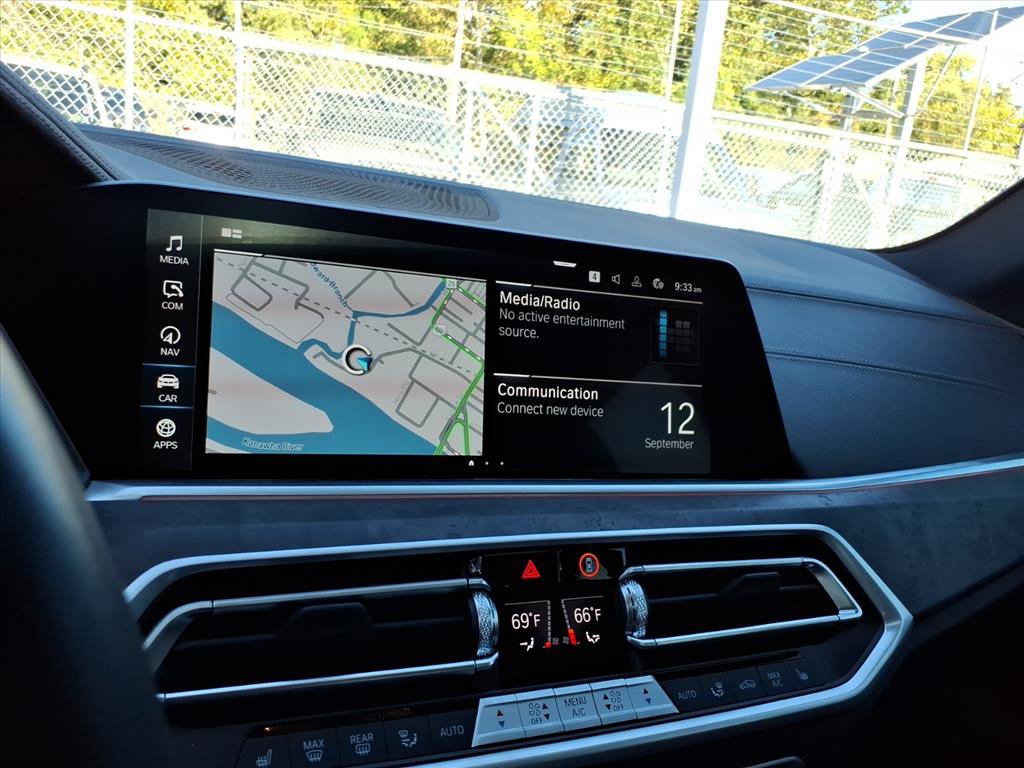 Used 2023 BMW X5 xDrive45e w/ M Sport Package image 21