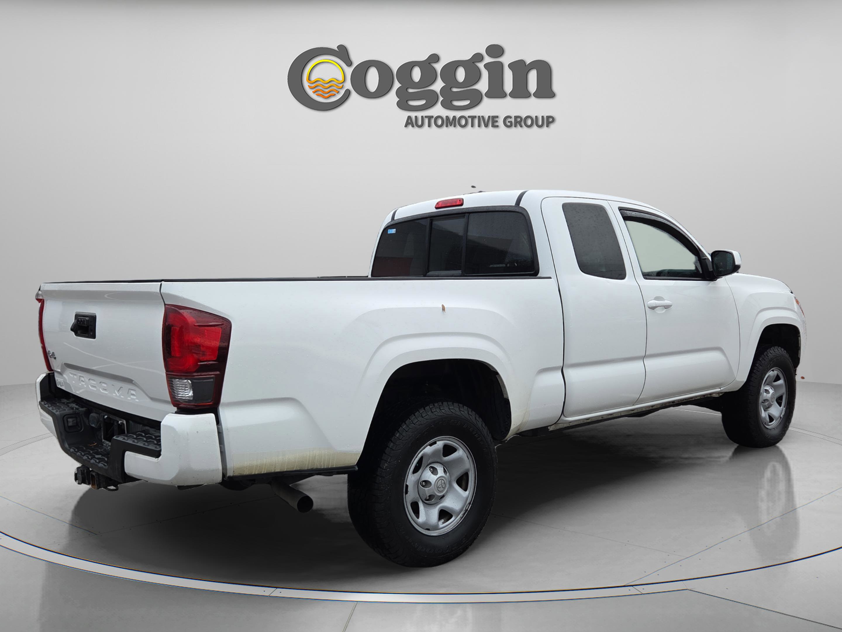 Used 2023 Toyota Tacoma SR image 6