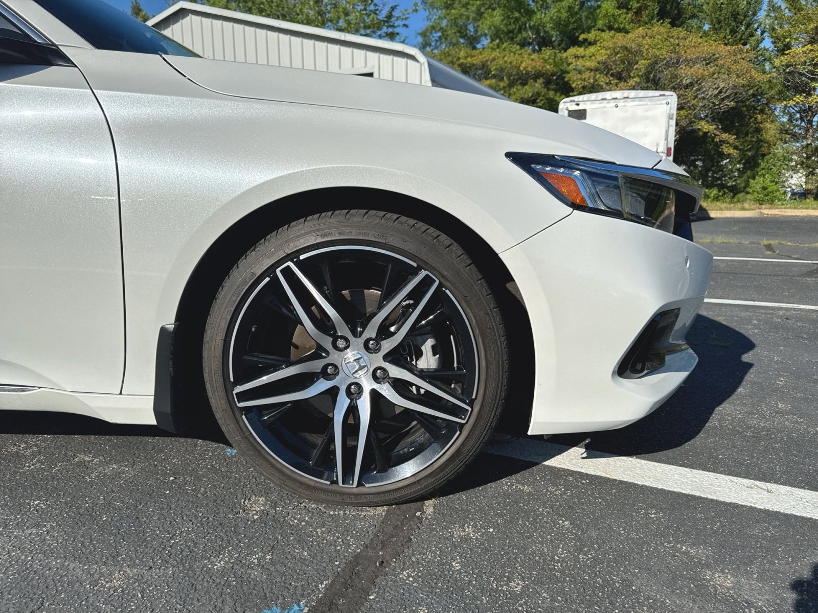 Used 2022 Honda Accord Touring image 2