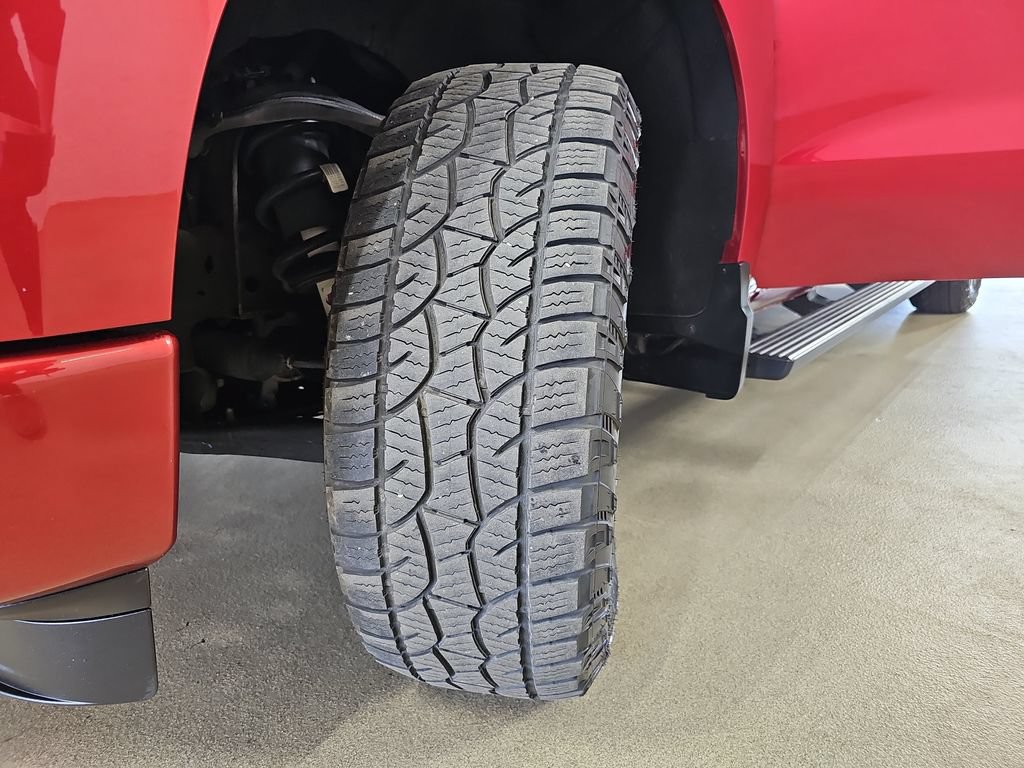 Used 2022 Chevrolet Silverado 1500 RST AWD/4WD image 37