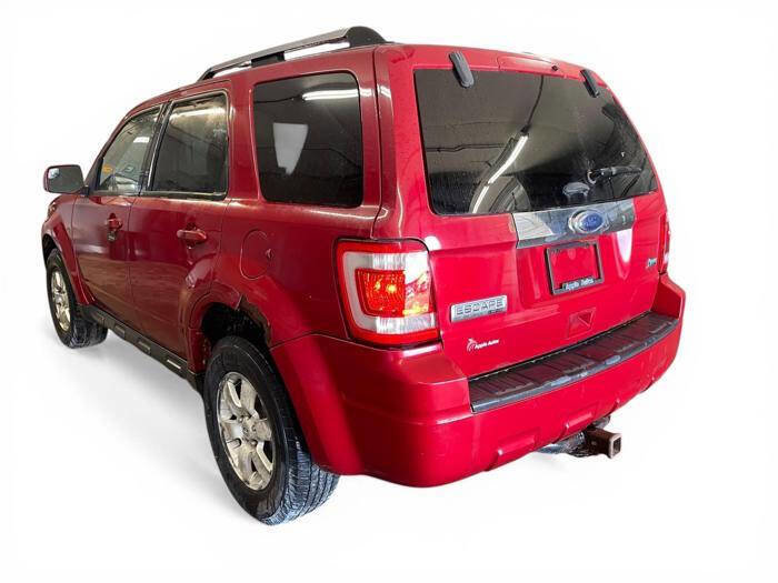 Used 2011 Ford Escape Limited image 3
