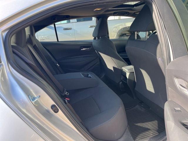 Used 2022 Toyota Corolla SE w/ SE Premium Package FWD image 21