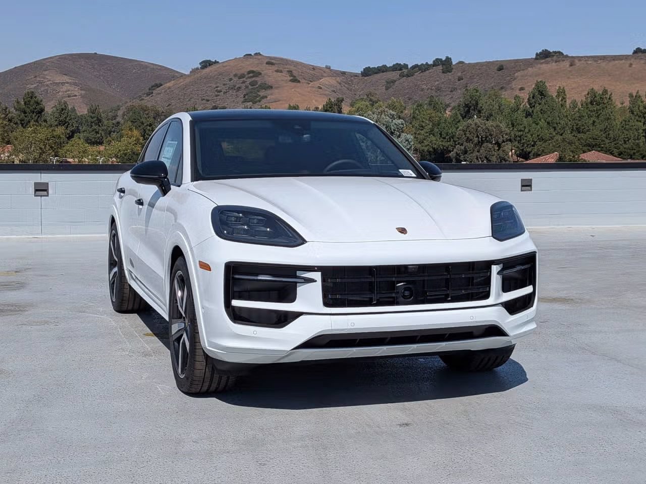 Certified 2025 Porsche Cayenne S AWD/4WD image 7