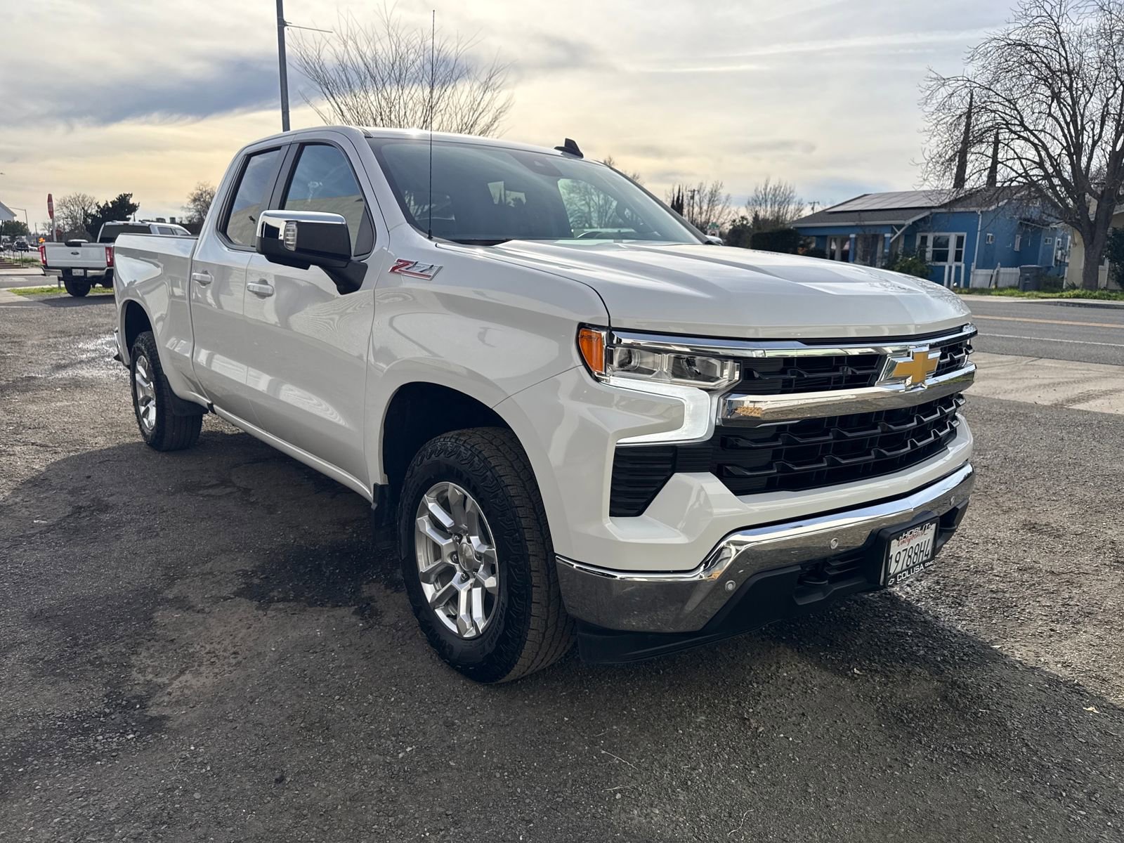 Used 2025 Chevrolet Silverado 1500 LT w/ Z71 Off-Road Package image 7