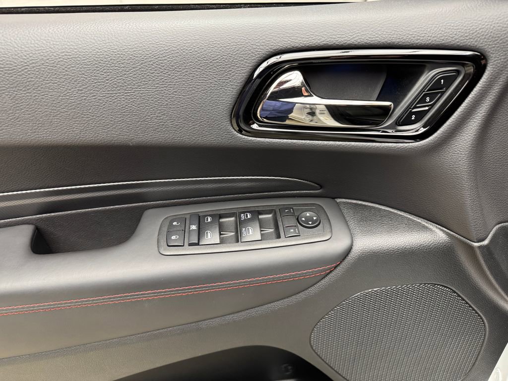 Used 2025 Dodge Durango R/T AWD/4WD image 12