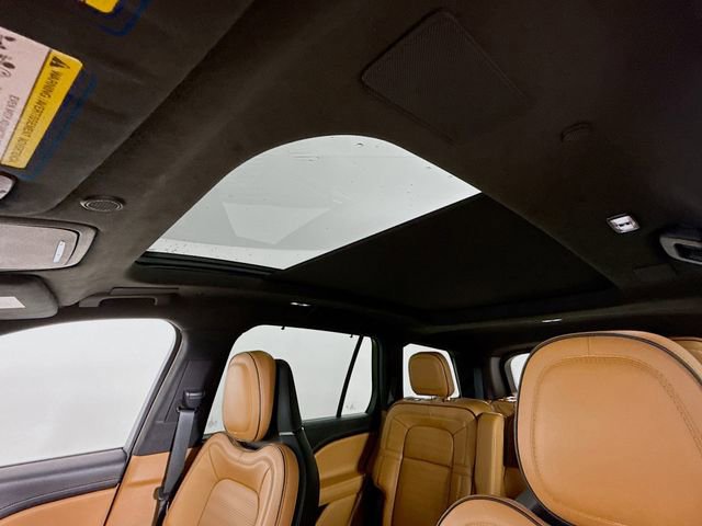 Used 2023 Lincoln Aviator Black Label w/ Dynamic Handling Package image 23