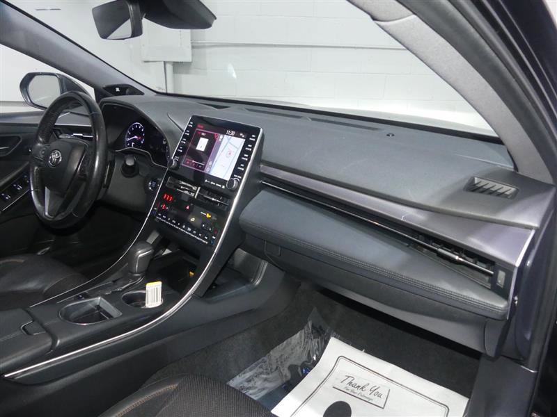 Used 2019 Toyota Avalon Touring w/ Advanced Safety Package image 25