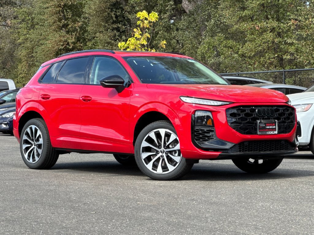 New 2026 Audi Q3 quattro 2.0T AWD/4WD image 2