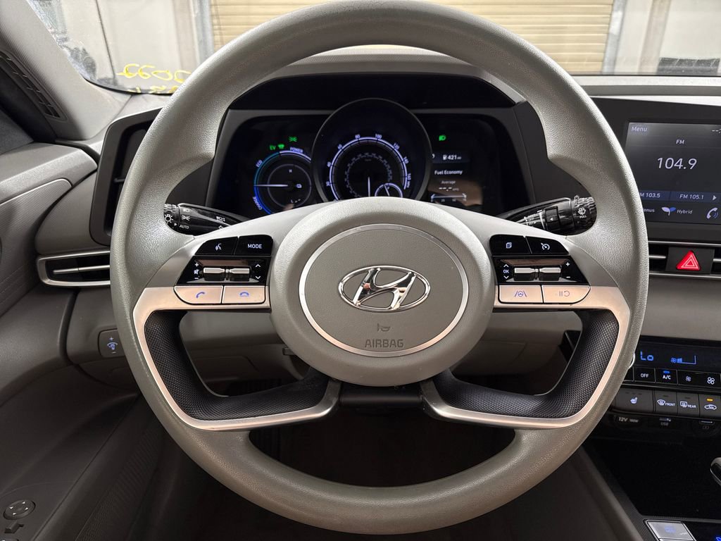 Used 2022 Hyundai Elantra Blue image 14