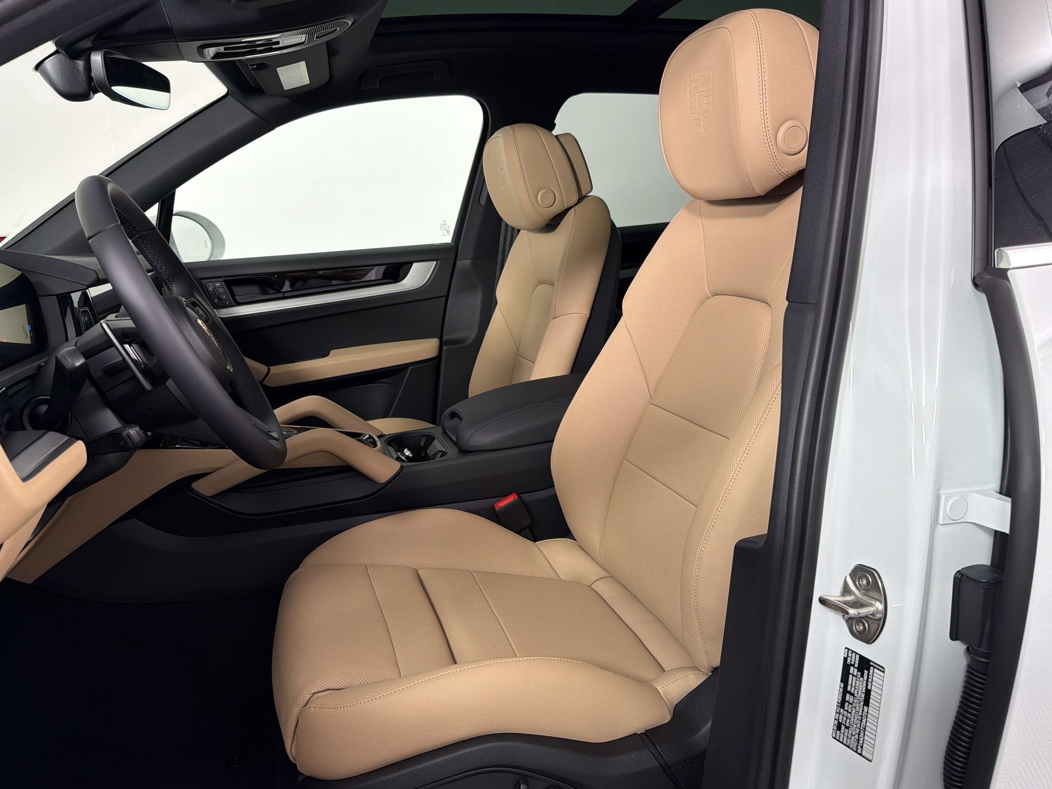 New 2026 Porsche Cayenne AWD/4WD image 5