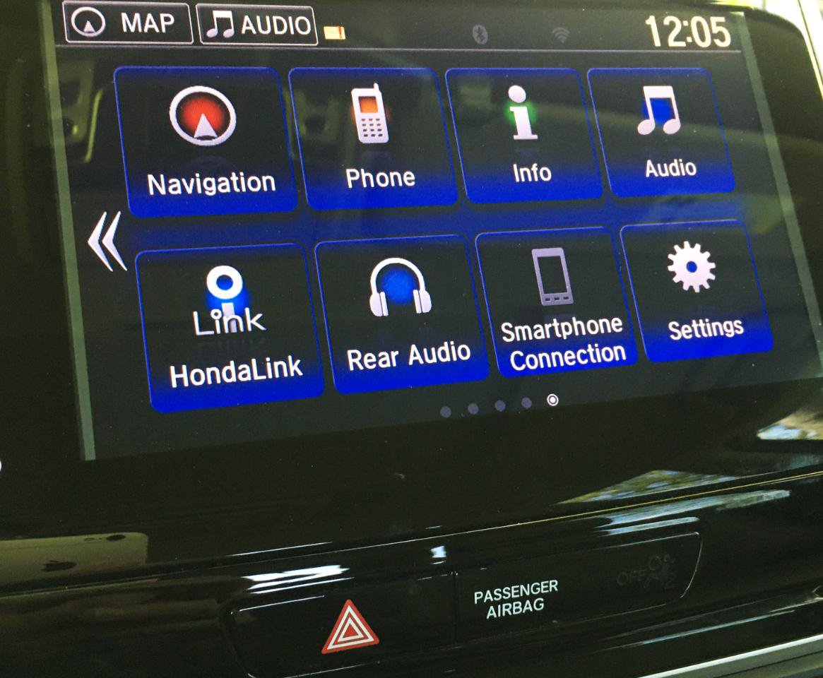 Used 2017 Honda Pilot Elite image 37