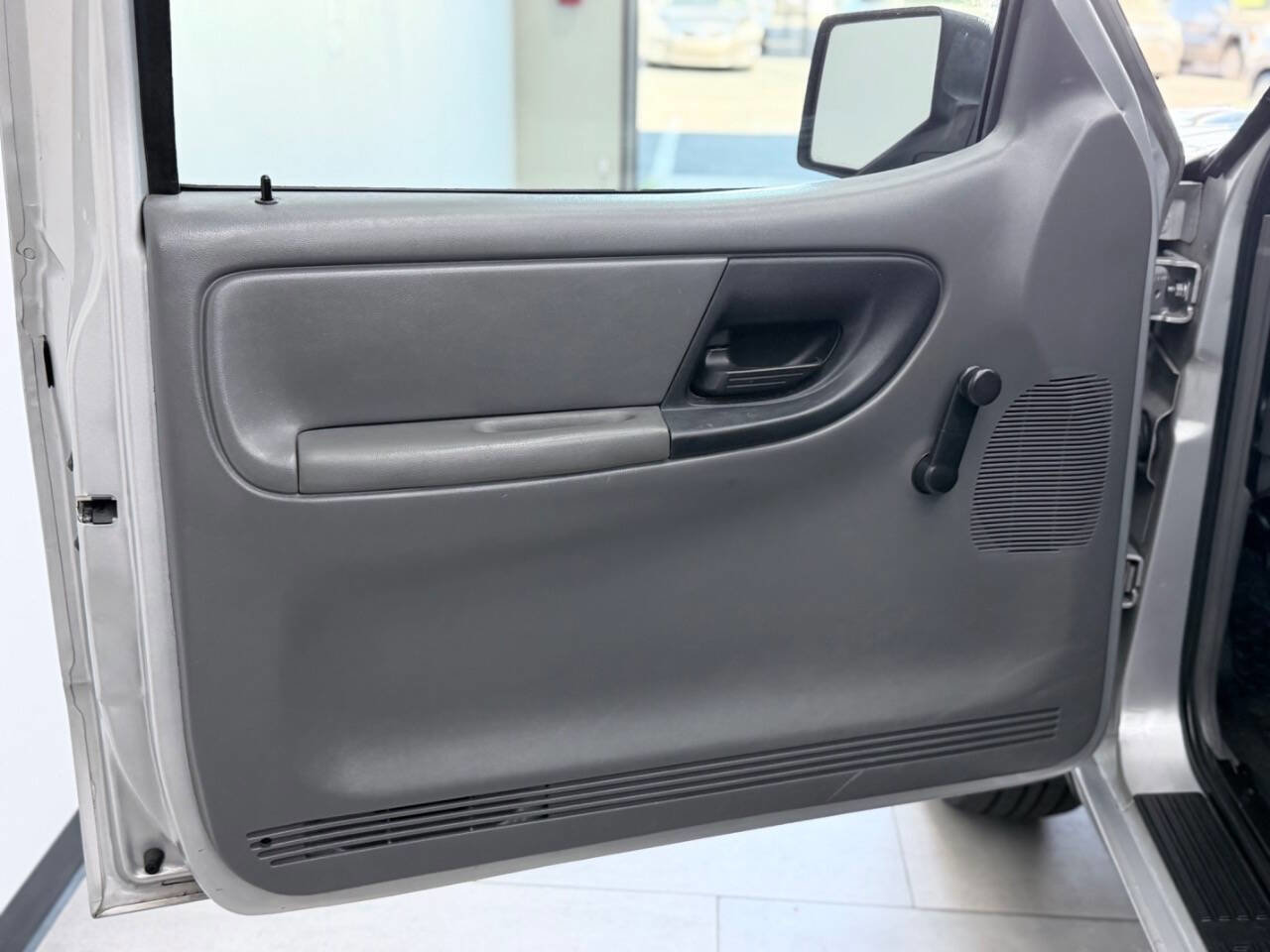 Used 2011 Ford Ranger XL image 7