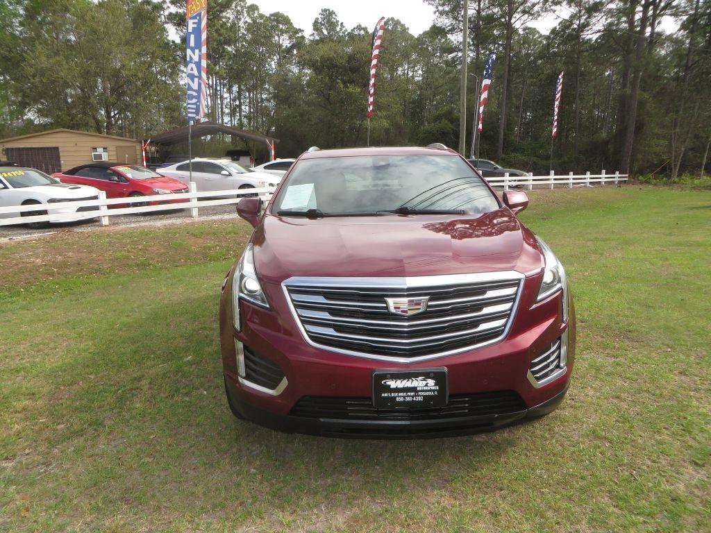 Used 2018 Cadillac XT5 Luxury w/ Driver Awareness Package FWD image 3