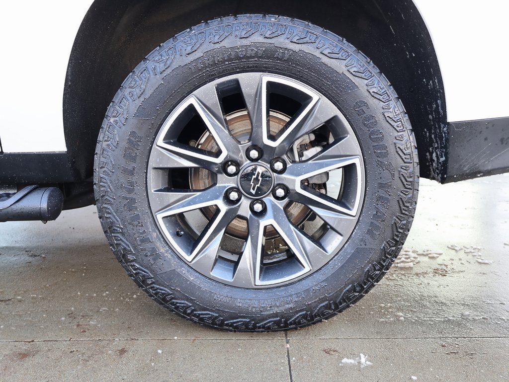 Certified 2024 Chevrolet Suburban Z71 w/ Luxury Package image 50