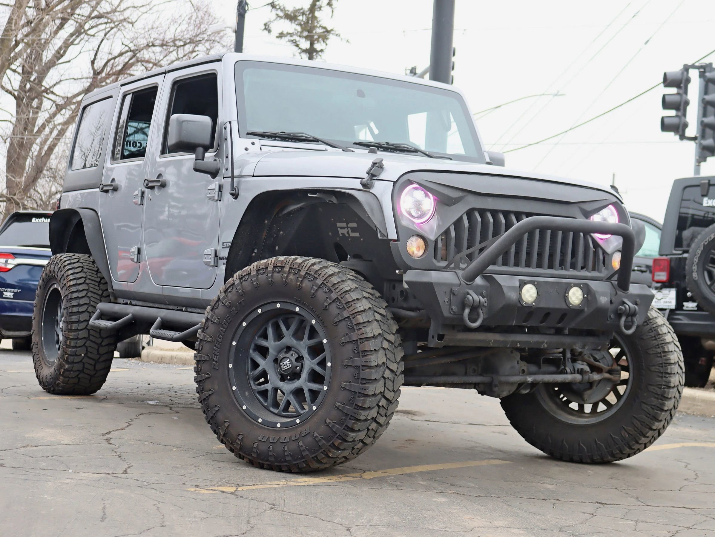 Used 2016 Jeep Wrangler Unlimited Sport w/ Connectivity Group AWD/4WD image 8