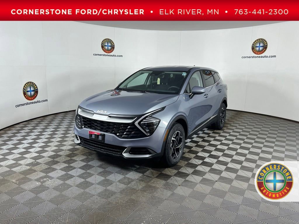Used 2025 Kia Sportage LX AWD/4WD image 1