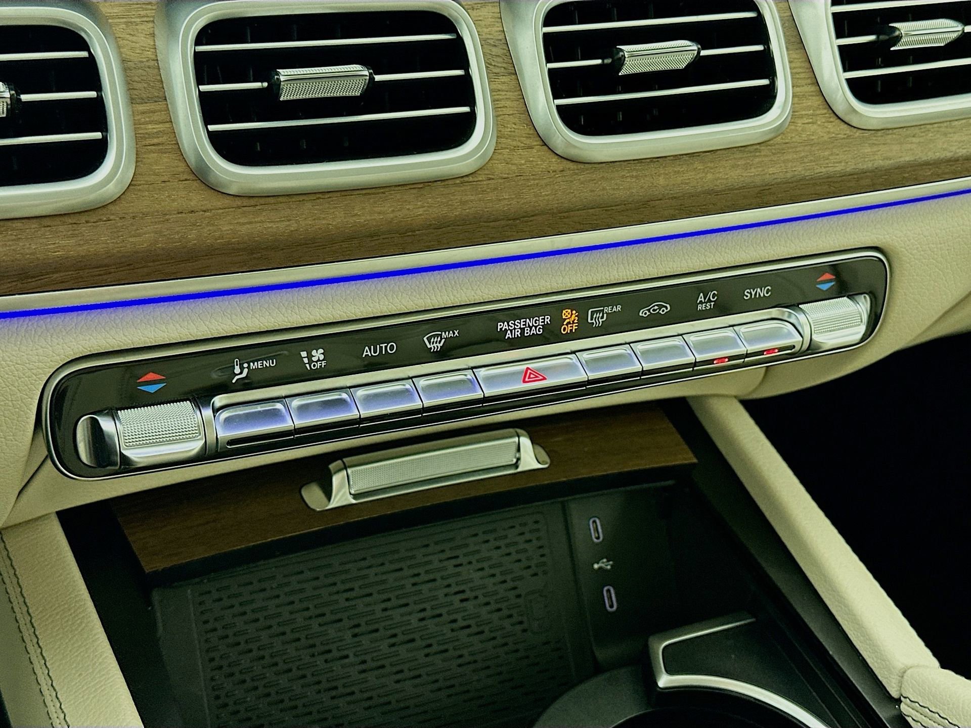 Certified 2025 Mercedes-Benz GLE 350 4MATIC image 17