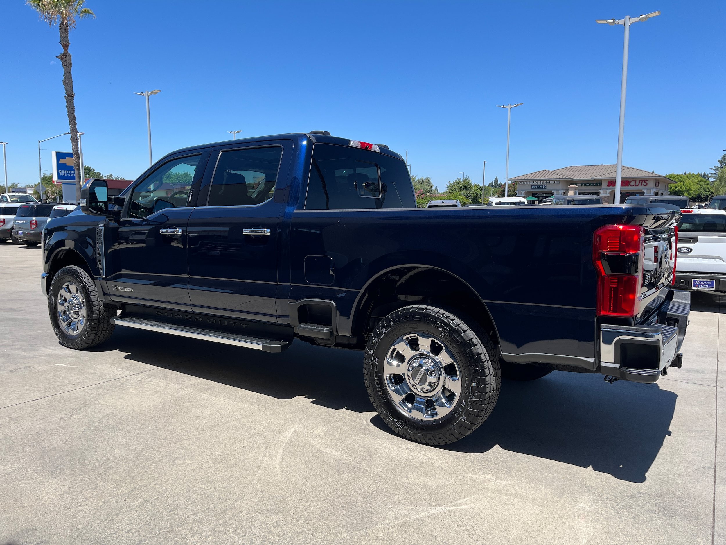 Certified 2023 Ford F250 4x4 Crew Cab Super Duty image 3