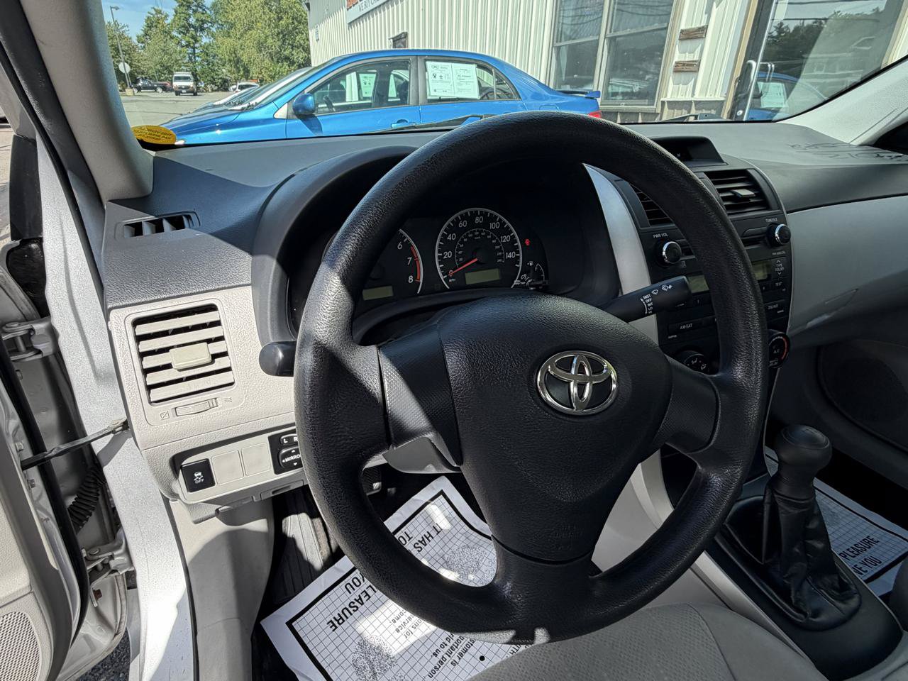 Used 2012 Toyota Corolla L FWD image 12