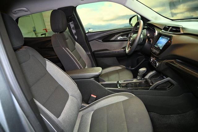 Used 2023 Chevrolet TrailBlazer LT w/ Convenience Package image 55