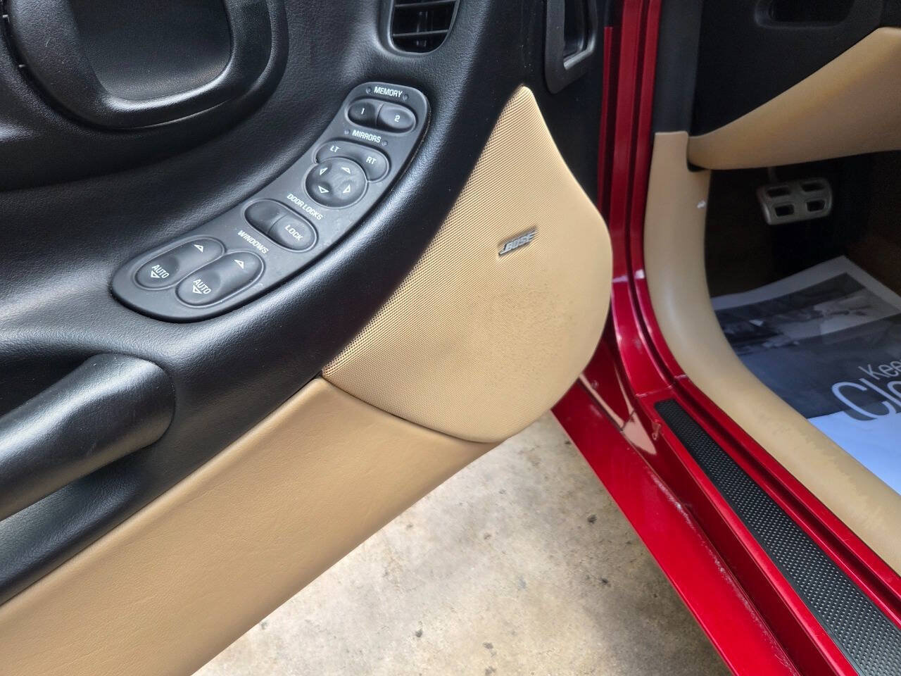 Used 2004 Chevrolet Corvette Convertible w/ Preferred Equipment Group RWD image 11