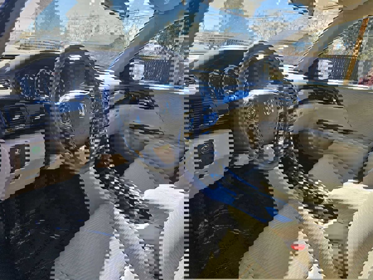 Used 2017 Honda Accord LX image 10