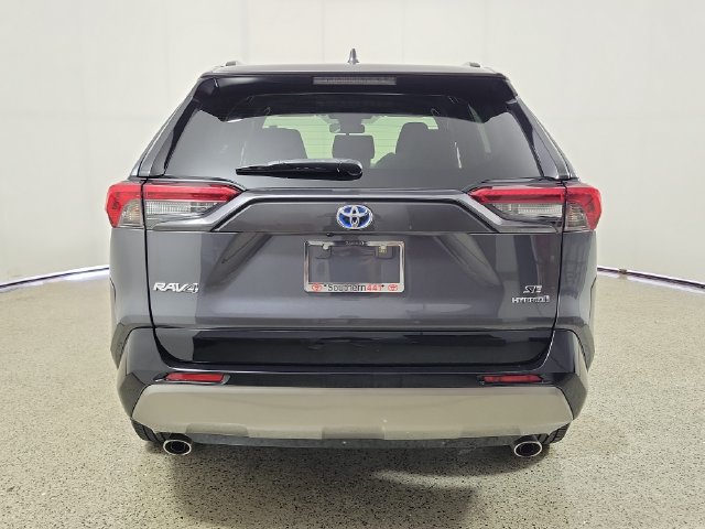 Used 2022 Toyota RAV4 SE AWD/4WD image 6