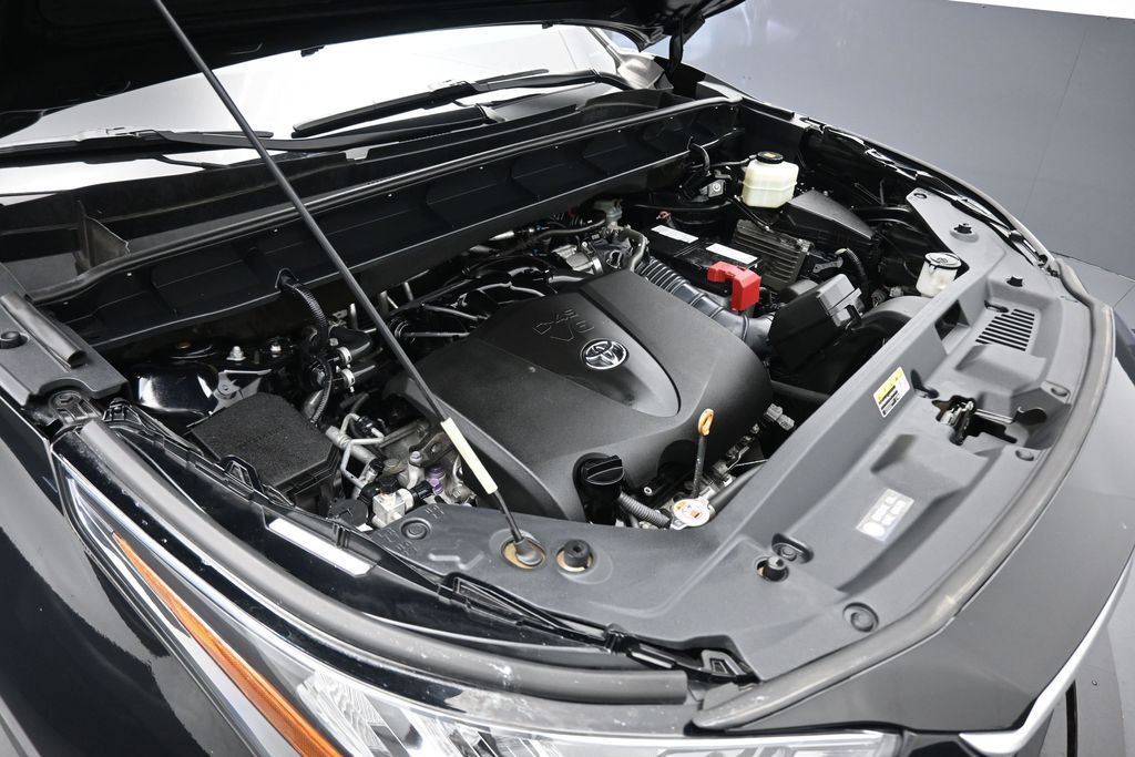 Used 2020 Toyota Highlander XLE AWD/4WD image 61