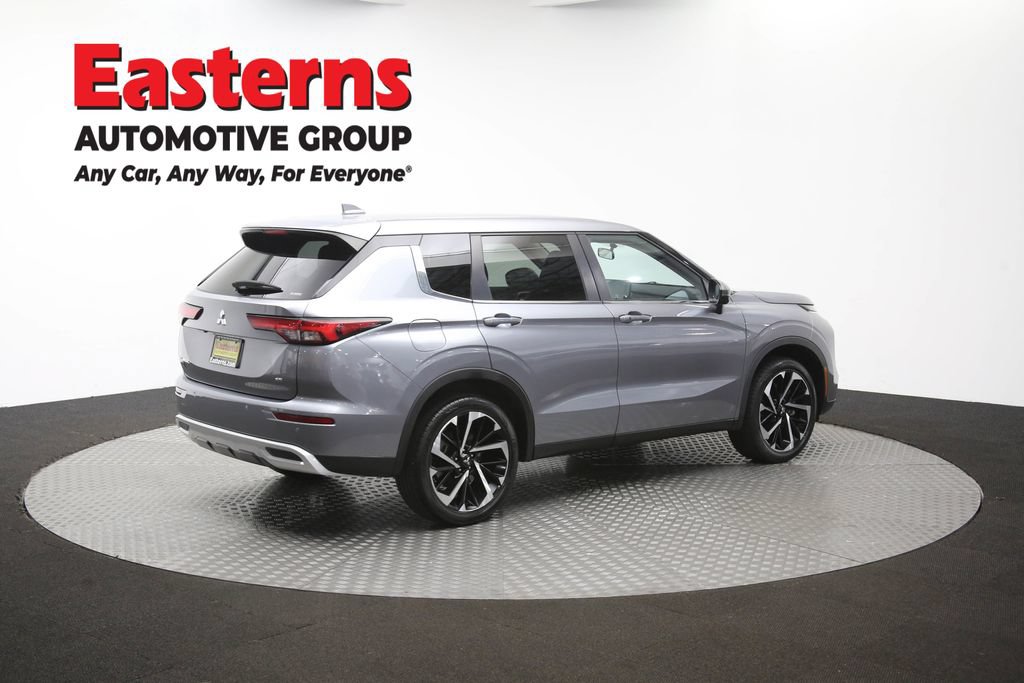 Used 2024 Mitsubishi Outlander SE AWD/4WD image 42