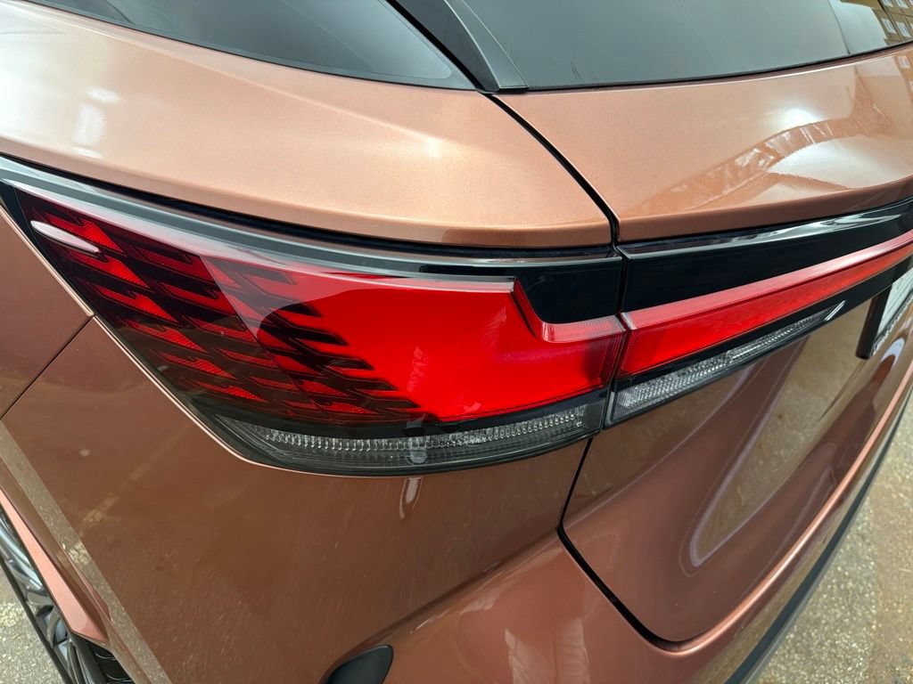Used 2023 Lexus RX 350 w/ Accessory Package (2T) AWD/4WD image 23