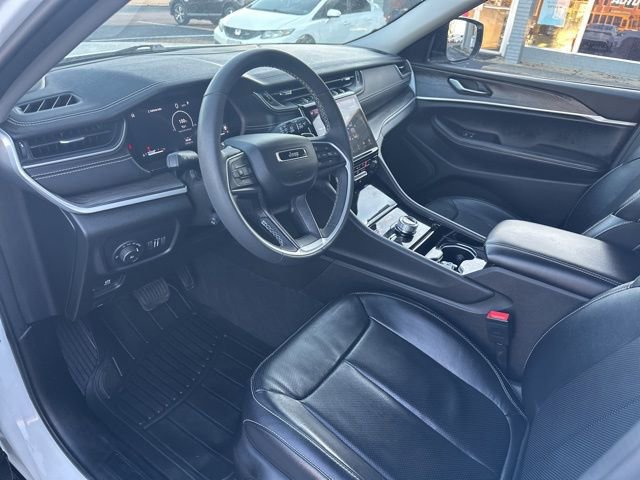 Used 2023 Jeep Grand Cherokee L Limited w/ Luxury Tech Group II image 10