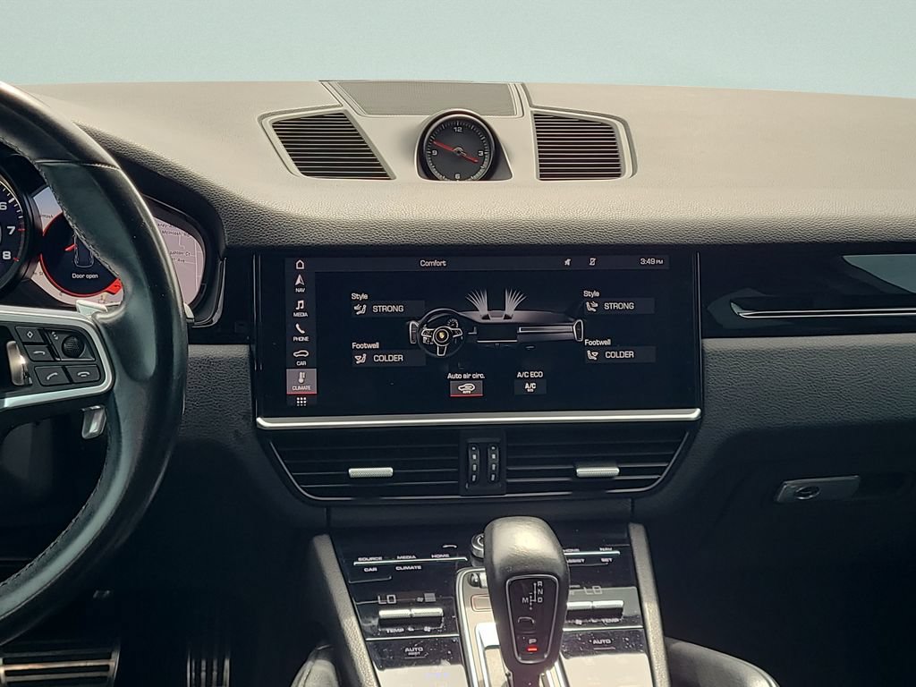 Used 2019 Porsche Cayenne S AWD/4WD image 18