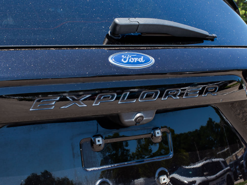 Used 2022 Ford Explorer ST-Line w/ Class IV Trailer Tow Package AWD/4WD image 11
