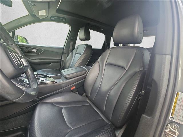 Used 2018 Audi Q7 3.0T Premium Plus w/ Premium Plus Package AWD/4WD image 16