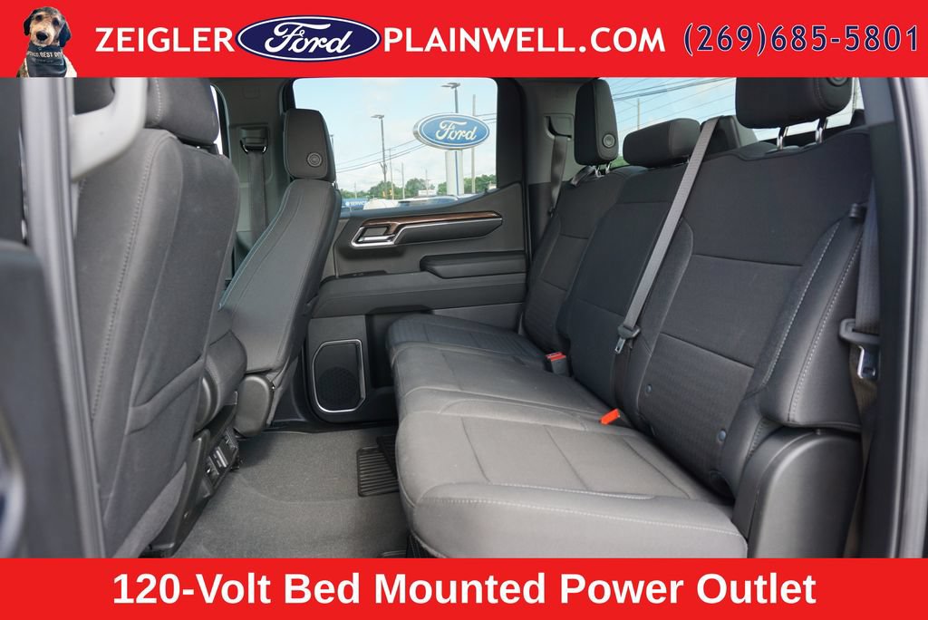 Used 2024 Chevrolet Silverado 1500 LT AWD/4WD image 10
