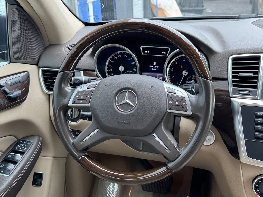 Used 2015 Mercedes-Benz ML 350 2WD image 28