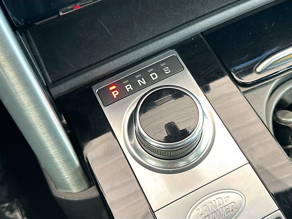 Used 2019 Land Rover Discovery HSE AWD/4WD image 17