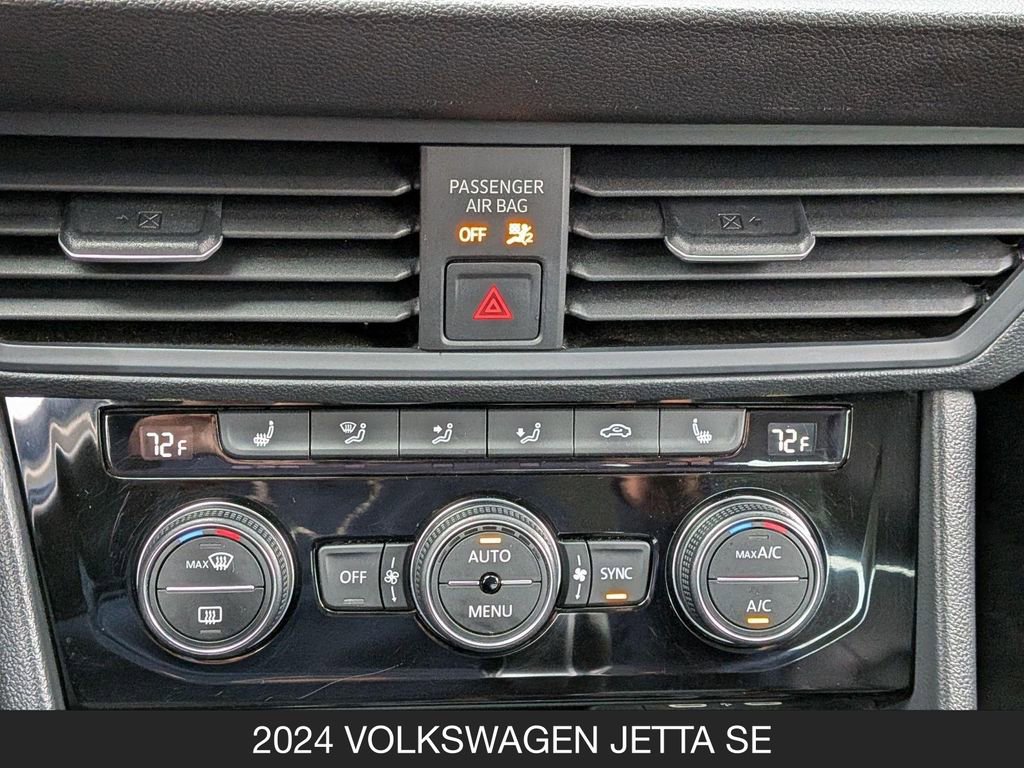 Used 2024 Volkswagen Jetta SE FWD image 22