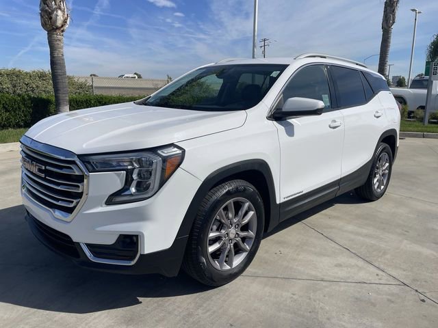 Used 2023 GMC Terrain SLT video 1