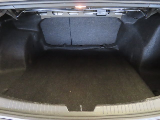 Used 2023 Chevrolet Malibu LT image 32