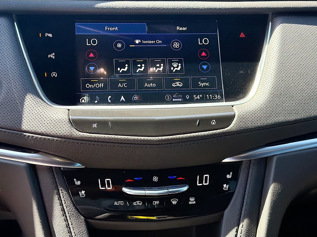 Used 2024 Cadillac XT5 Premium Luxury w/ Technology Package FWD image 16