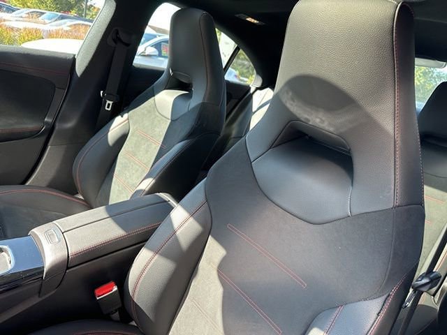 Used 2024 Mercedes-Benz CLA 250 4MATIC image 10